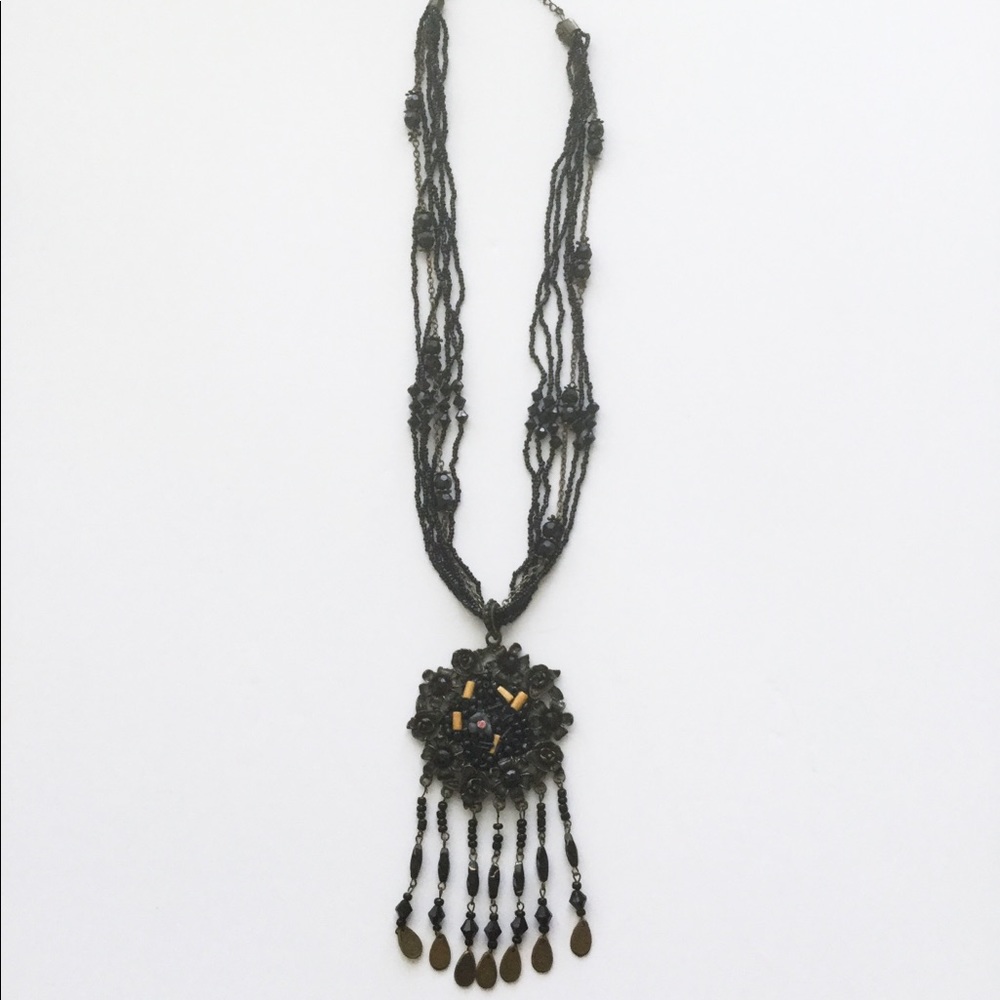 Woman’s Black Beads and Metal Fashion Necklace